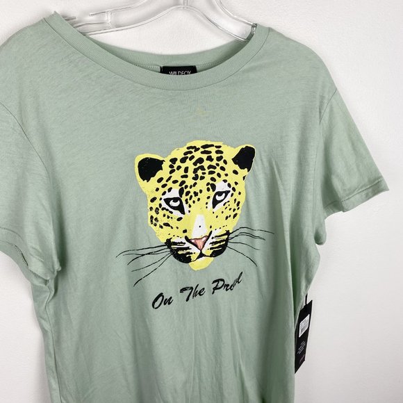 NWT Wildfox Sage Green Tiger Face Graphic Tee M - Picture 4 of 6